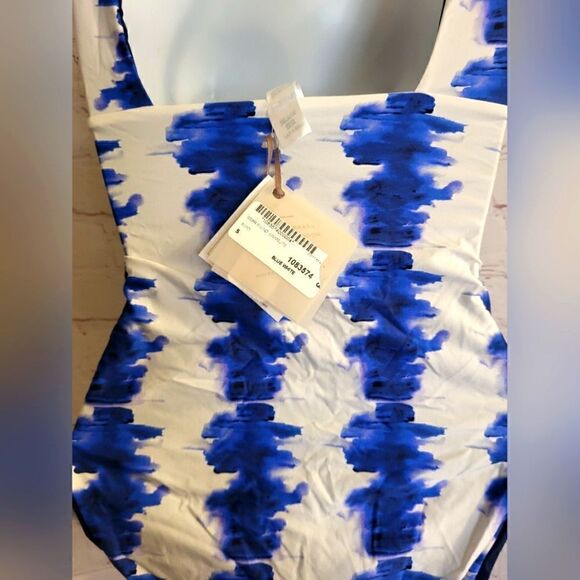 NWT Bondi "Tahiti" Blue/Wht Batik Print One-Piece Swimsuit Sz.S MSRP $305 - Picture 4 of 7